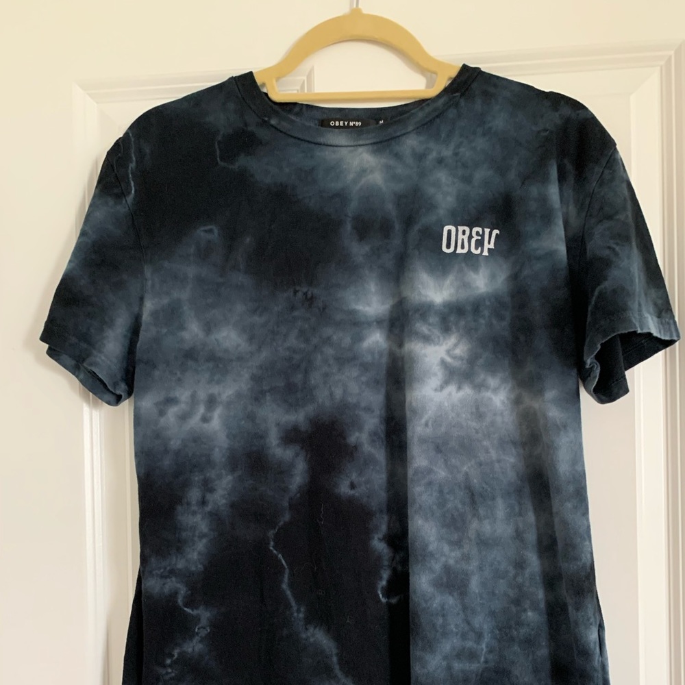OBEY T-shirt